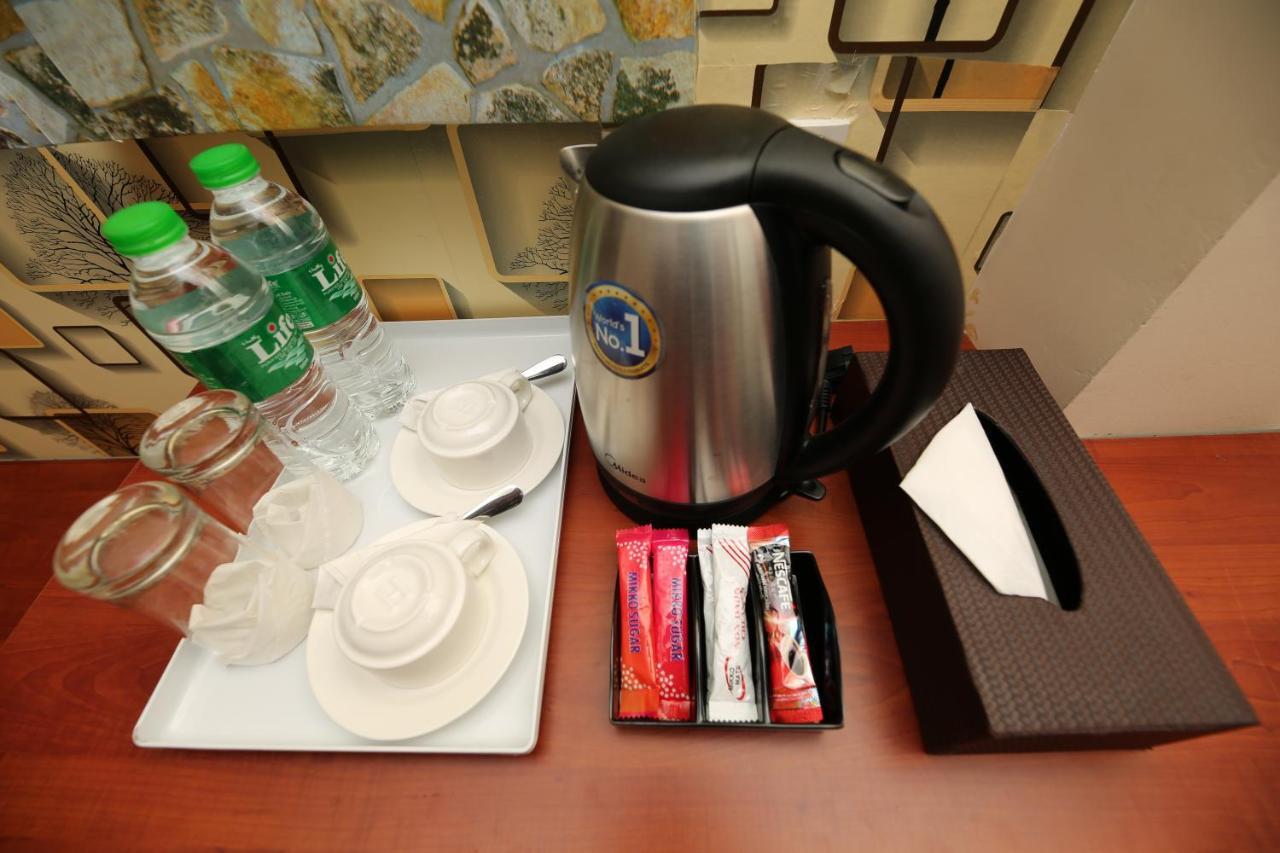 H Plus Hotel Rangun Kültér fotó
